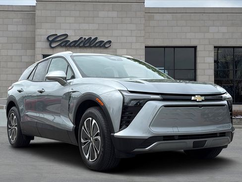 Used 2026 Chevrolet Blazer EV LT AWD/4WD image 1