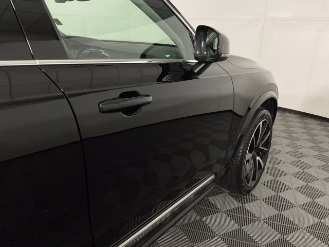 Certified 2025 Volvo XC90 B5 Plus w/ Protection Package AWD/4WD image 7