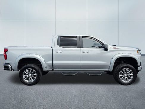Used 2021 Chevrolet Silverado 1500 RST w/ Convenience Package II AWD/4WD image 9
