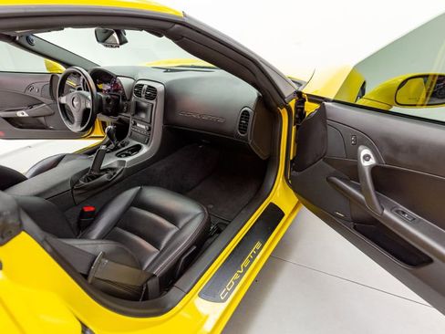 Used 2007 Chevrolet Corvette Z06 w/ Preferred Equipment Group image 35