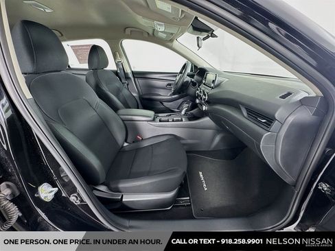 Certified 2025 Nissan Sentra S image 25