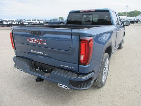 New 2026 GMC Sierra 1500 Denali w/ Denali Reserve Package AWD/4WD image 5