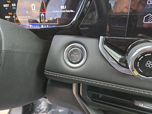 Used 2024 Chevrolet Colorado LT image 26