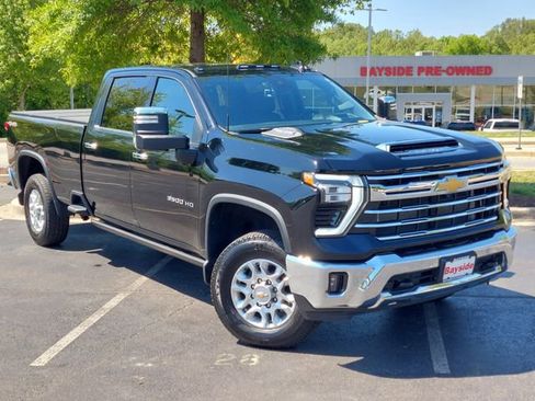 Used 2024 Chevrolet Silverado 3500 LTZ w/ LTZ Premium Package AWD/4WD image 2