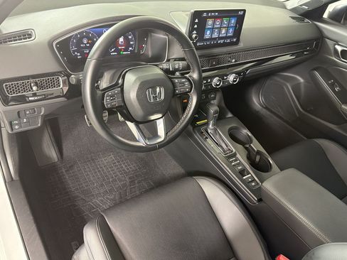 Certified 2024 Honda Civic Sport Touring image 4