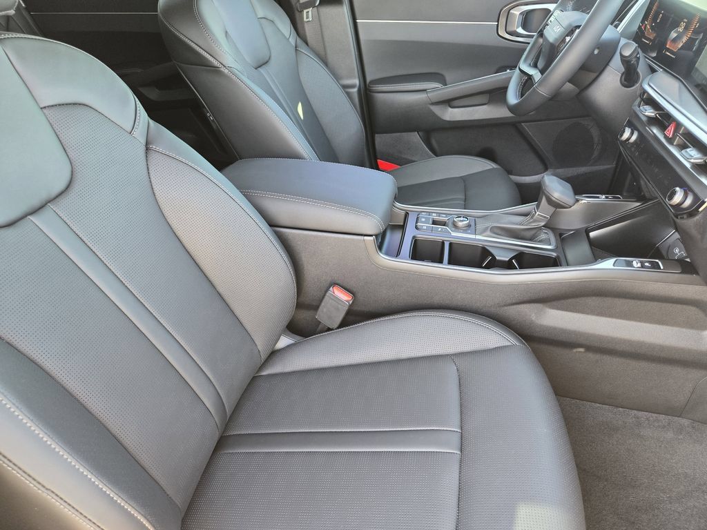 New 2026 Kia Sorento EX AWD/4WD image 10