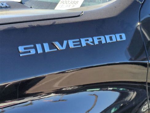 Certified 2025 Chevrolet Silverado 1500 LT image 31