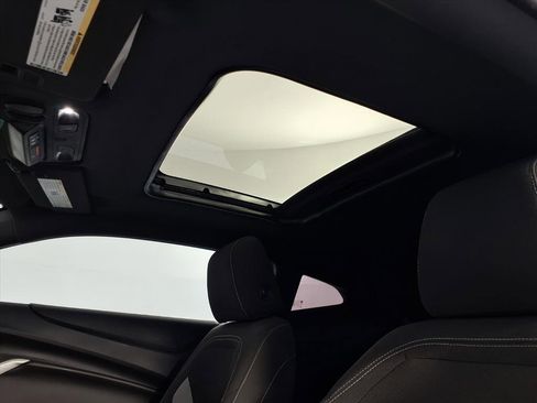 Used 2020 Chevrolet Camaro LT image 5