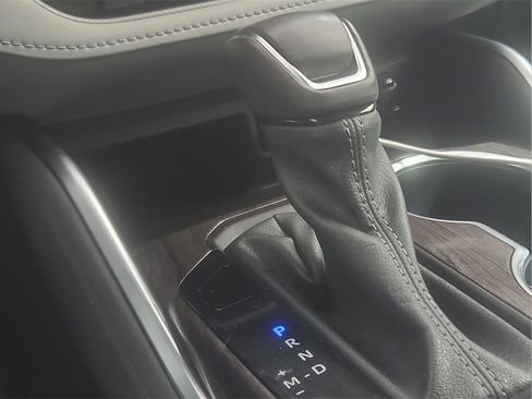 Used 2024 Toyota Highlander Platinum image 16