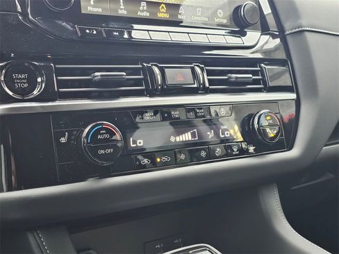 New 2025 Nissan Pathfinder SL w/ Lighting Package (N92) image 25