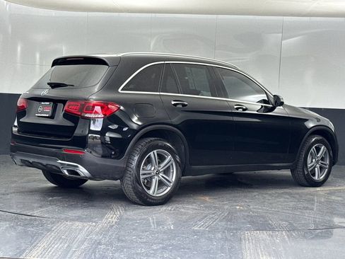 Used 2021 Mercedes-Benz GLC 300 image 3