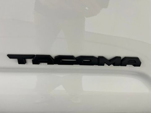 Used 2021 Toyota Tacoma TRD Off-Road AWD/4WD image 53