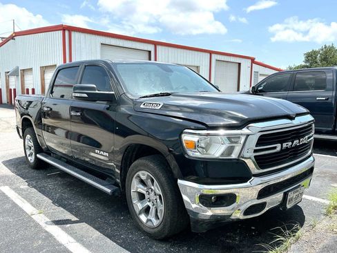 Used 2019 RAM 1500 Big Horn AWD/4WD image 2