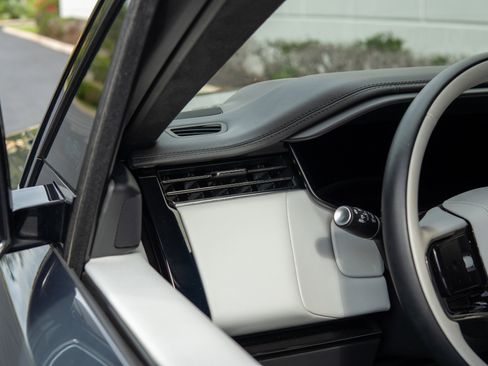 Used 2023 Land Rover Range Rover Sport First Edition image 34