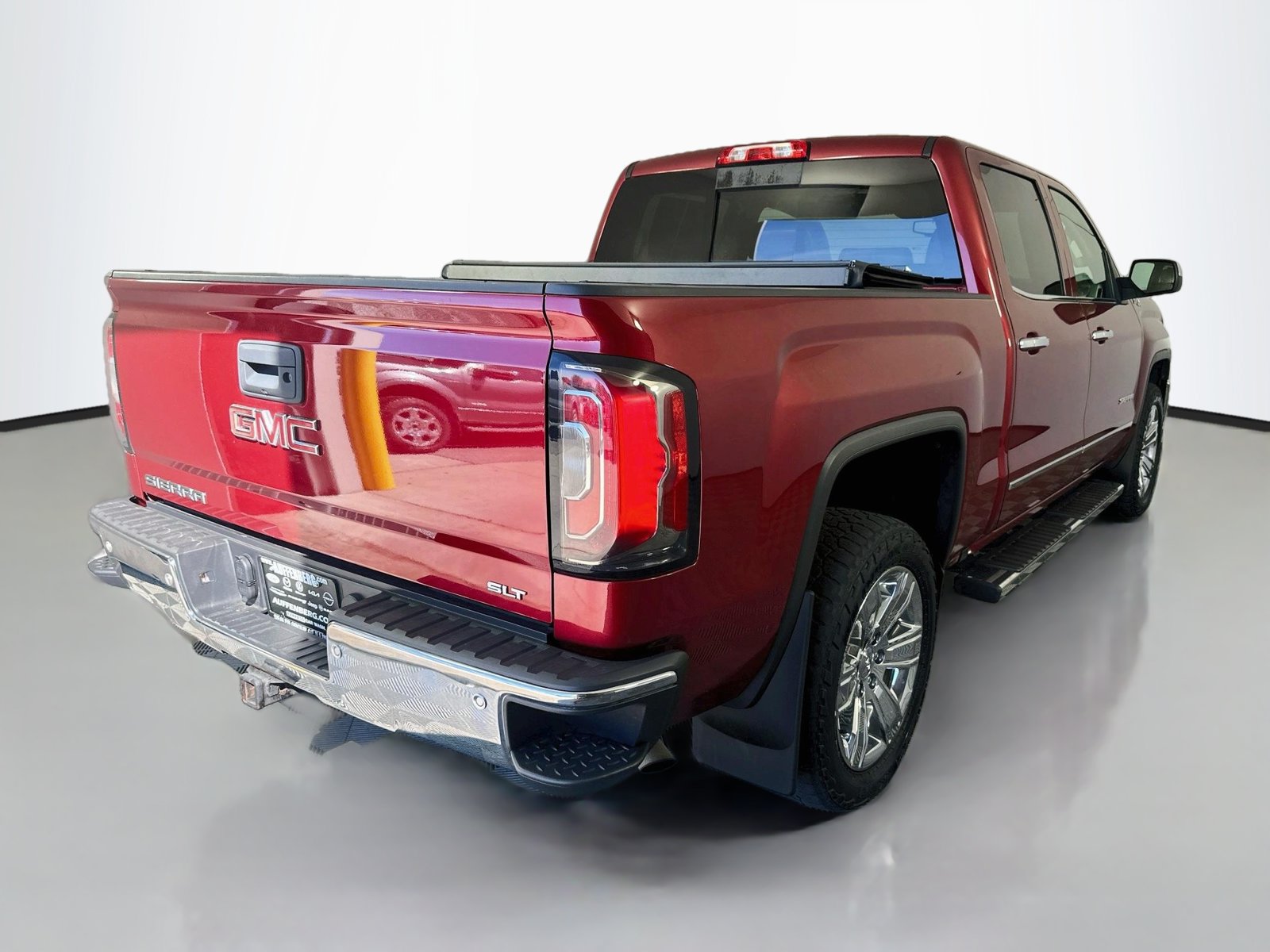 Used 2018 GMC Sierra 1500 SLT AWD/4WD image 7