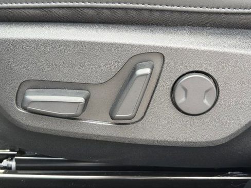 Used 2025 Kia EV6 Light image 16