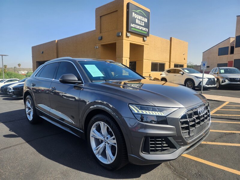 Used 2019 Audi Q8 Prestige w/ Luxury Package AWD/4WD image 1