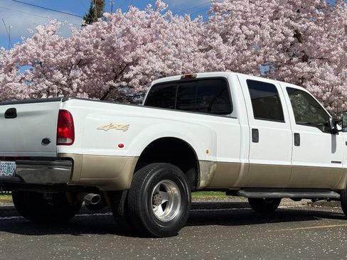 Used 2000 Ford F350 Lariat image 32
