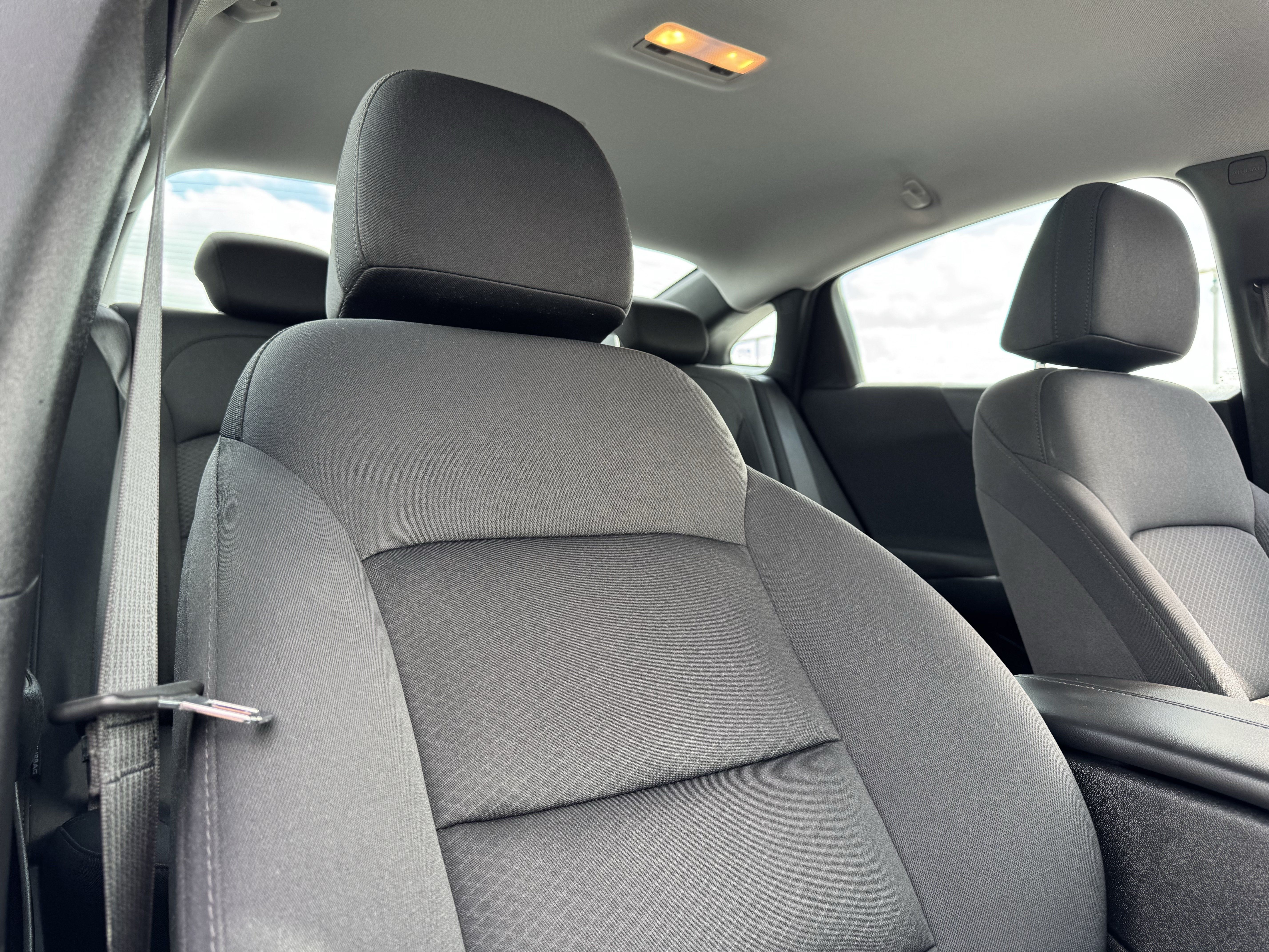 Used 2025 Chevrolet Malibu LT FWD image 21