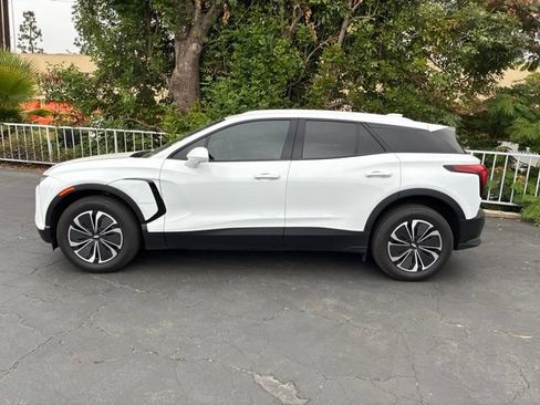 Used 2024 Chevrolet Blazer EV LT AWD/4WD image 4