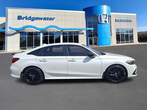 Used 2023 Honda Civic Sport image 7