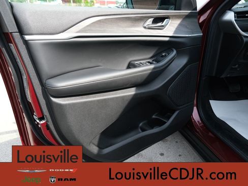 New 2026 Jeep Grand Cherokee L 4WD image 15