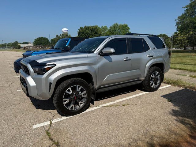 Used 2025 Toyota 4Runner TRD Sport Premium AWD/4WD image 2