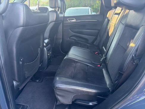 Used 2017 Jeep Grand Cherokee Altitude RWD image 18