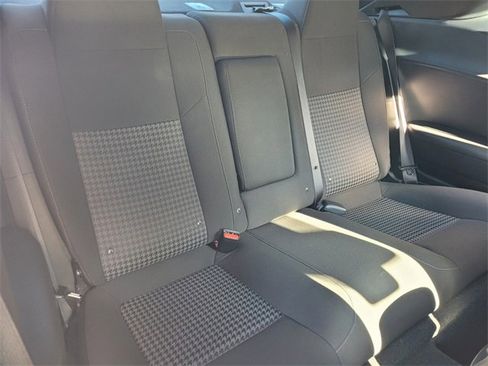 Used 2022 Dodge Challenger GT image 11