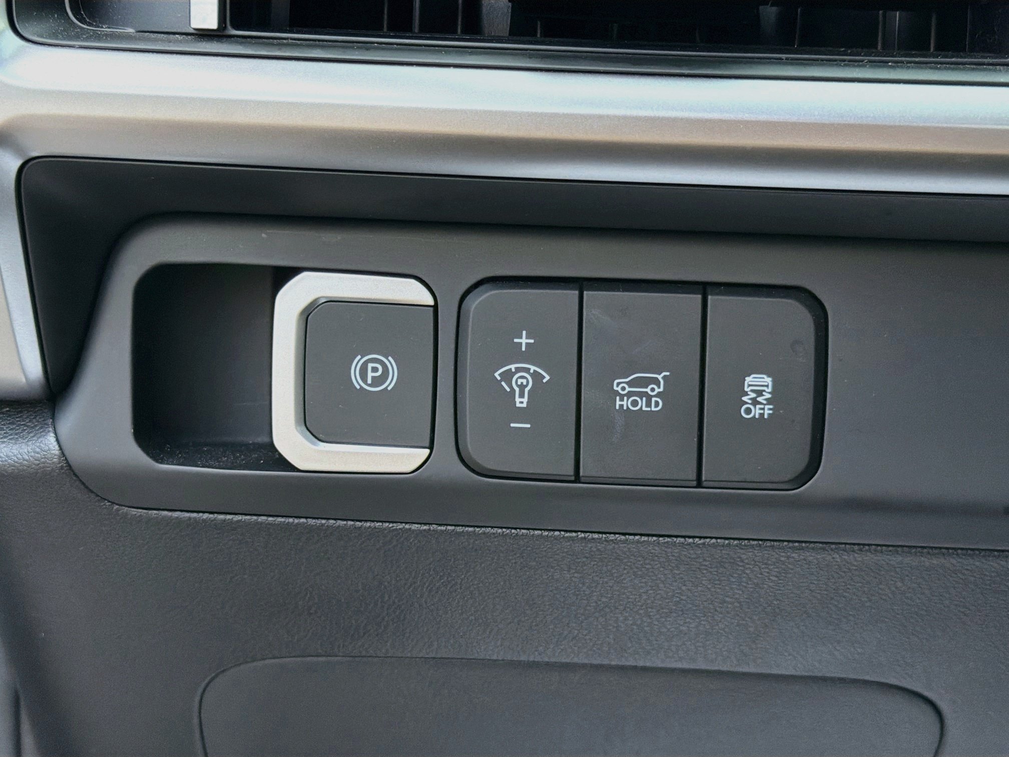 Used 2024 Hyundai Santa Fe SEL FWD image 36