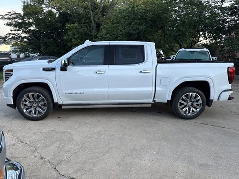 New 2026 GMC Sierra 1500 Denali AWD/4WD image 11