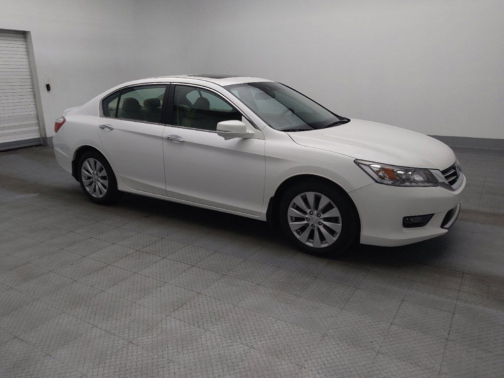 Used 2015 Honda Accord Touring image 11