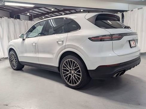 Used 2021 Porsche Cayenne S image 4