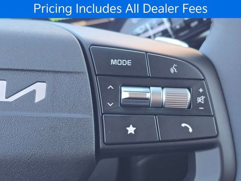New 2026 Kia Sportage LX FWD image 18