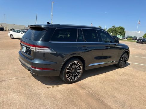 Used 2023 Lincoln Aviator Black Label w/ Dynamic Handling Package AWD/4WD image 3