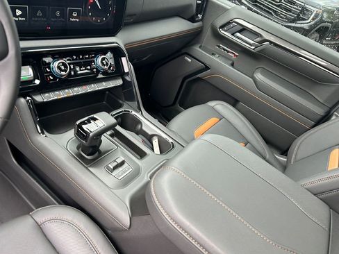Used 2026 GMC Sierra 1500 AT4 w/ AT4 Premium Package AWD/4WD image 18