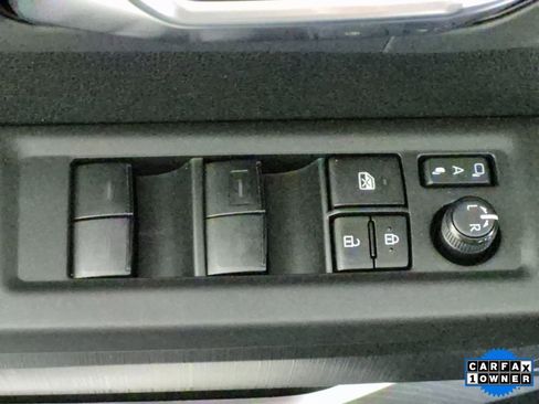 Used 2023 Toyota Sequoia Platinum image 14