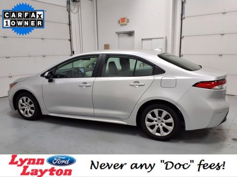 Used 2023 Toyota Corolla LE image 6