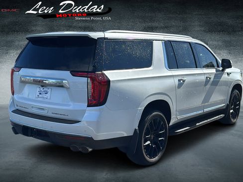 Certified 2023 GMC Yukon XL Denali AWD/4WD image 4