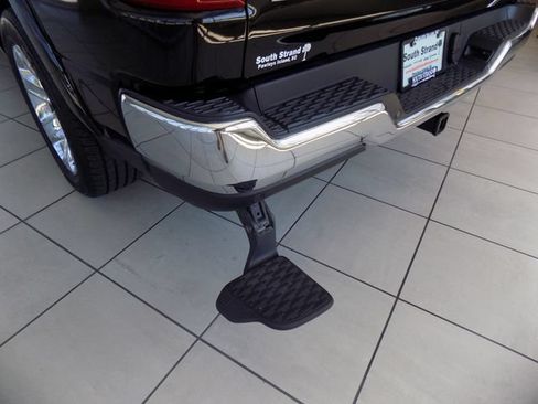 Certified 2025 RAM 1500 Big Horn AWD/4WD image 11
