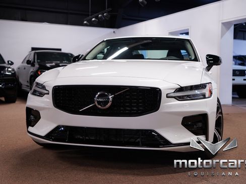 Used 2024 Volvo S60 B5 Ultimate image 1