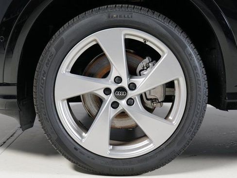 New 2025 Audi Q5 Premium Plus image 30