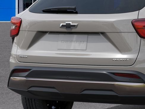 New 2026 Chevrolet Trax ACTIV w/ Driver Confidence Package FWD image 15