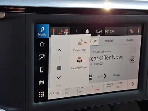 Used 2022 Chrysler Voyager LX FWD image 24