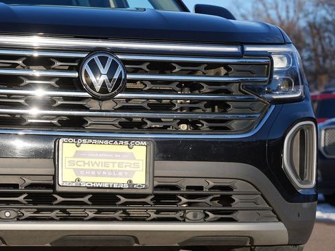 Used 2025 Volkswagen Atlas SE image 9