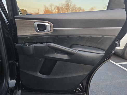 Certified 2022 Kia Sorento SX Prestige image 31