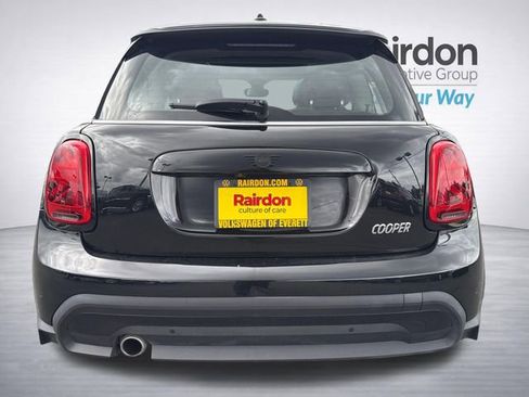 Used 2022 MINI Cooper 2-Door Hardtop FWD image 6