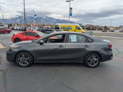 Used 2024 Kia Forte LXS image 8