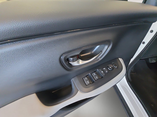 Used 2027 Honda HR-V LX image 10