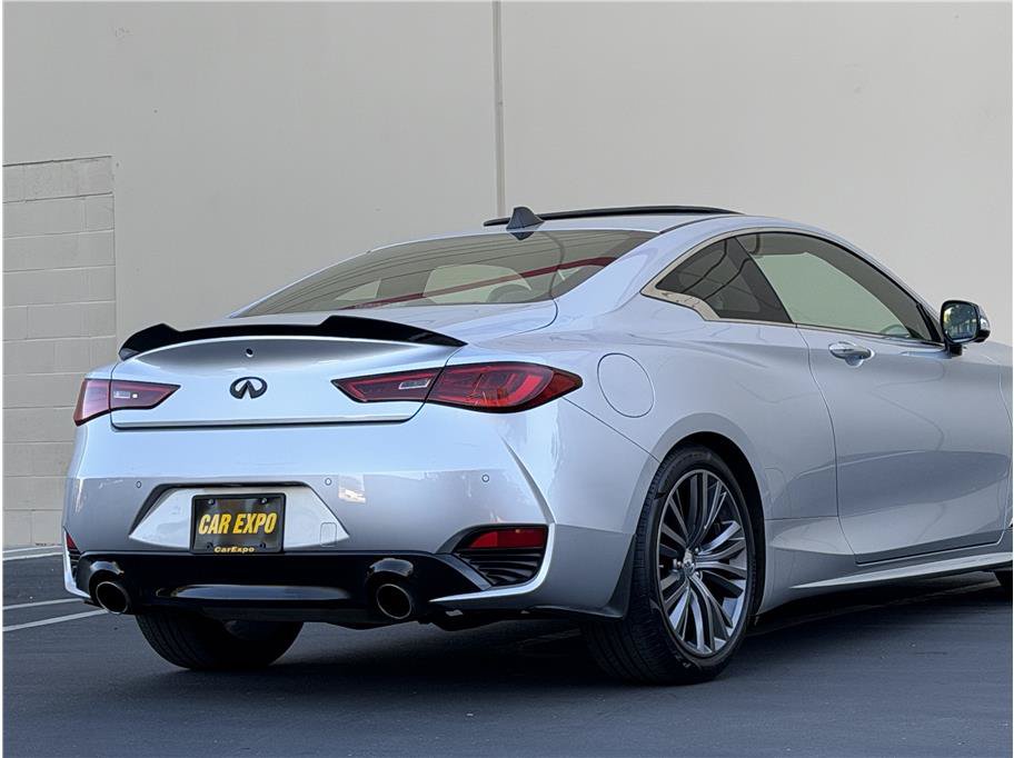 Used 2017 INFINITI Q60 3.0t w/ Premium Plus Package 3.0T RWD image 29